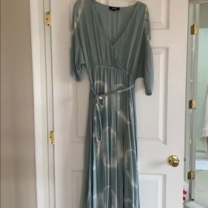 Lulus maxi dress